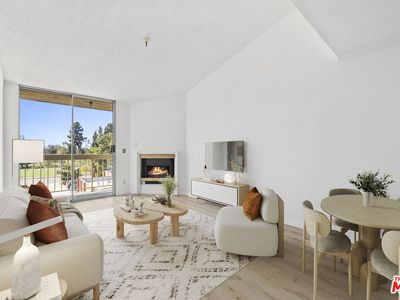 5143 Bakman Ave APT 406, North Hollywood, CA, 91601