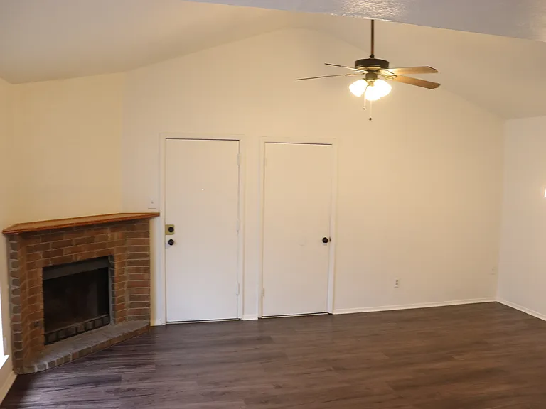 10020 Redondo Dr — Photo 4