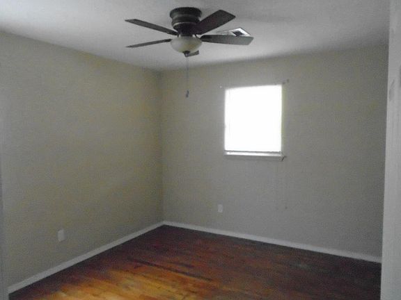 4th image of 817 NW 58th St
