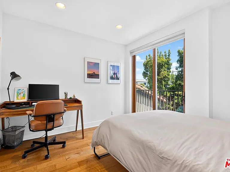 1327 Euclid St #3 — Photo 37