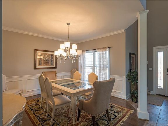 4th image of 71 Avalon Meadows Ln