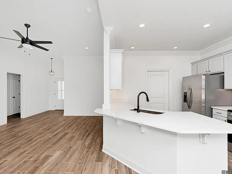 3429 C Cooper Ct — Photo 4