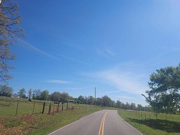 5th image of 144 Ridge Dr