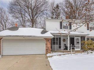 1630 Windsor Dr, Mayfield Heights, OH 44124