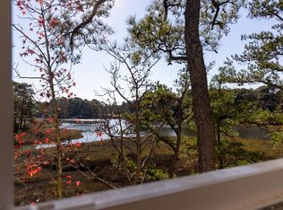 393 River Forest Rd, Virginia Beach, VA 23454