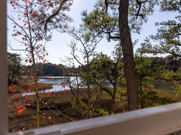 393 River Forest Rd, Virginia Beach, VA 23454