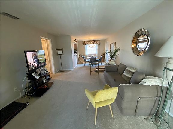 3rd image of 1500 GAY ROAD #4D