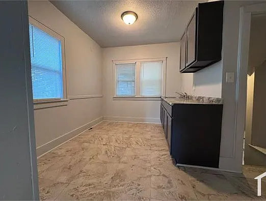 2474 Fullerton St — Photo 6