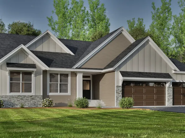 5033 Colonial Ct NE, Alexandria, MN 56308