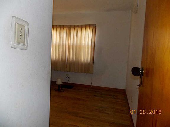 4th image of 10695 New Carlisle Pike