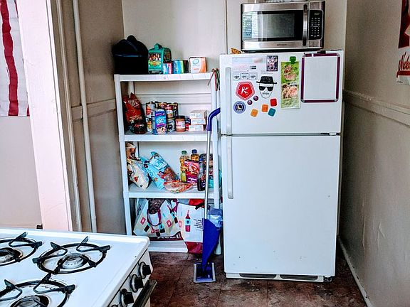 3rd image of 1128 W Grace St APT 4