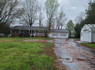 166 Caisson Rd, Fredericksburg, VA 22405