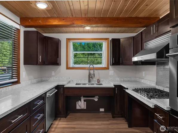 125 41st Avenue NE, Olympia, WA 98506