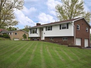6208 Penn Dr, Butler, PA 16002