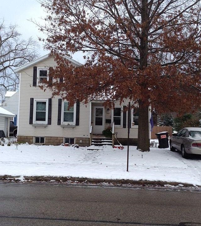 1st image of 107 E Lincoln Ave