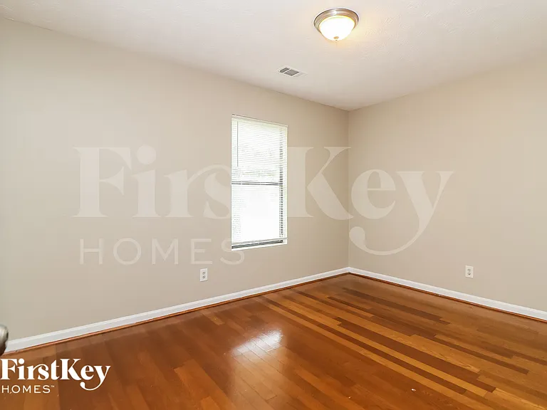 3346 Clevemont Way — Photo 13