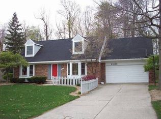 21835 Sunflower Rd, Novi, MI 48375