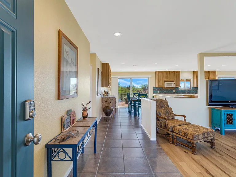 10380 N Hacienda Hermosa Dr — Photo 16