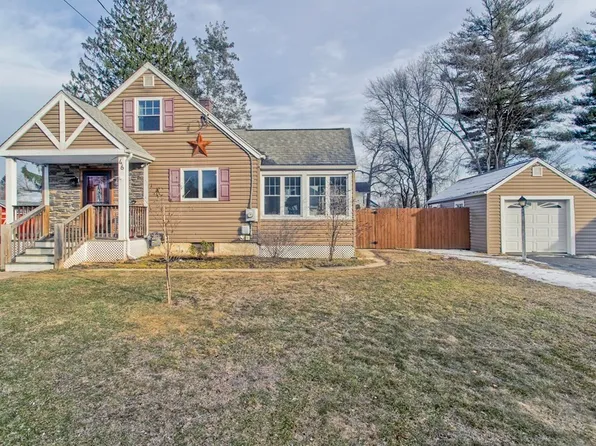 46 Saint James Ave, Westfield, MA 01085