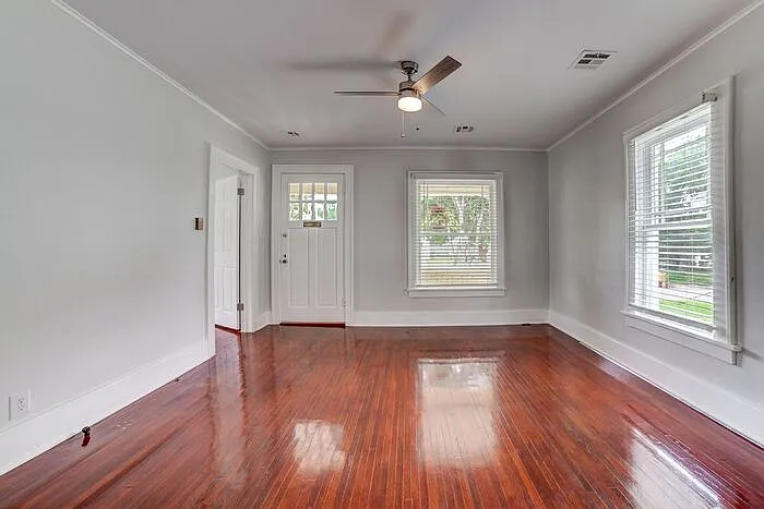 1155 N Main St — Photo 7
