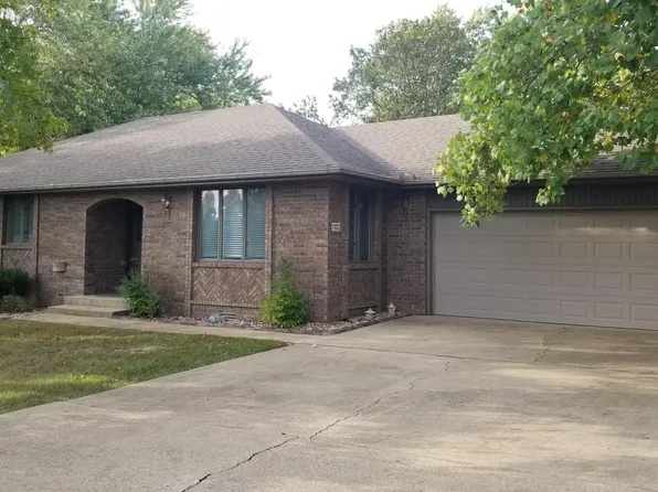 1103 Julia Street, Mountain Grove, MO 65711