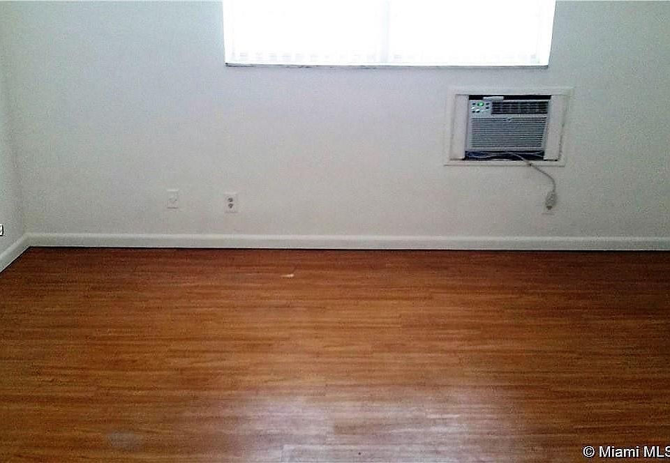 1st image of 5400 Hollywood Blvd APT 5