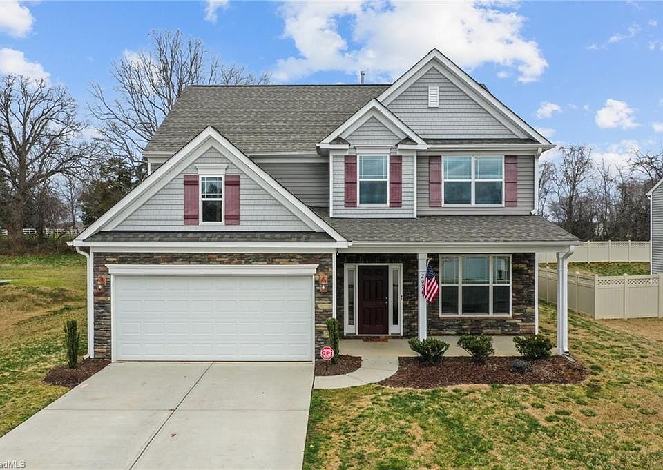1st image of 207 Corncake Dr