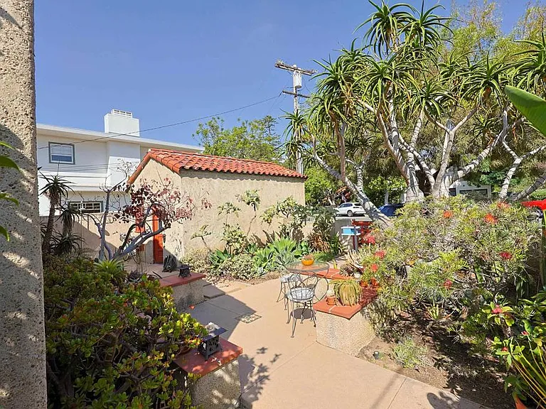 1027 Adella Ave — Photo 51