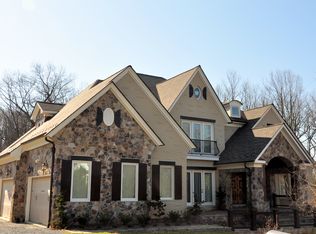 9119 Lucky Estates Dr, Vienna, VA 22182