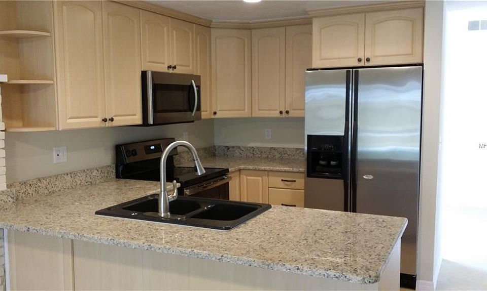 1st image of 10101 Timber Oaks Ct