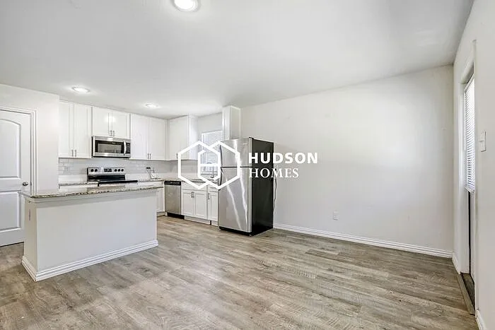 2912 Emma Ln — Photo 5