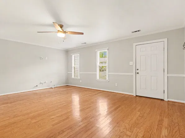 5645 Hamstead Xing, Raleigh, NC 27612