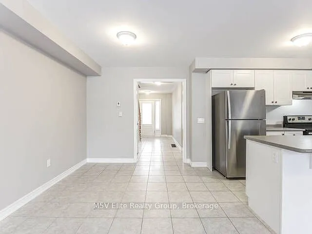 863 Cook Cres — Photo 10