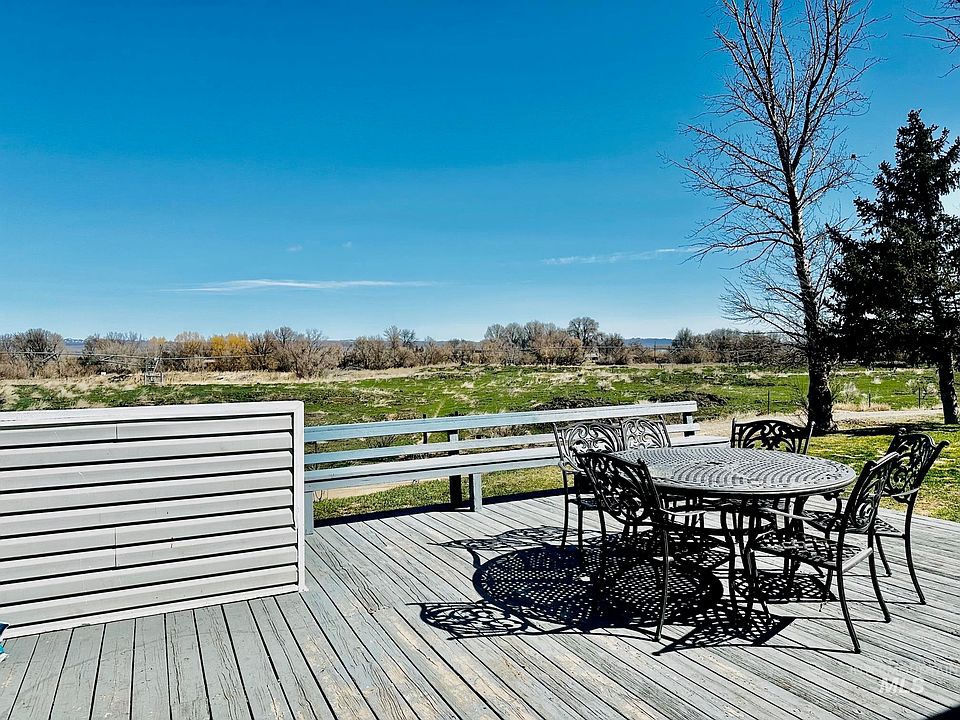 1667 S 1700 E, Gooding, ID 83330 MLS 98874758 Zillow