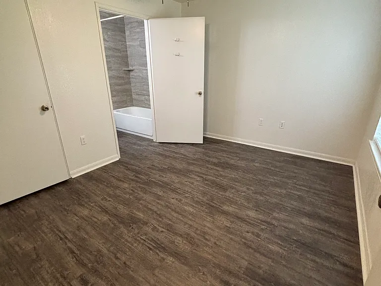 515 Southwest Pkwy #103 — Photo 9