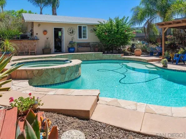 8938 El Dorado Pkwy, El Cajon, CA 92021