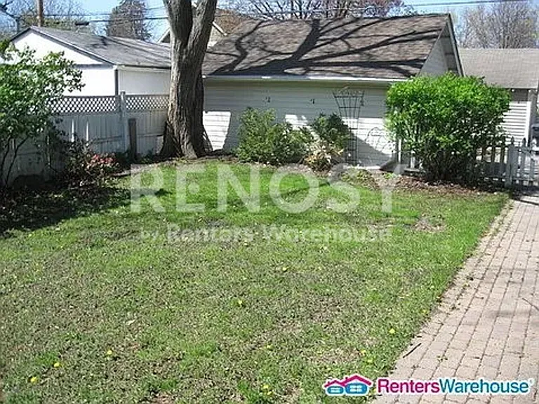 4244 45th Ave S — Photo 11