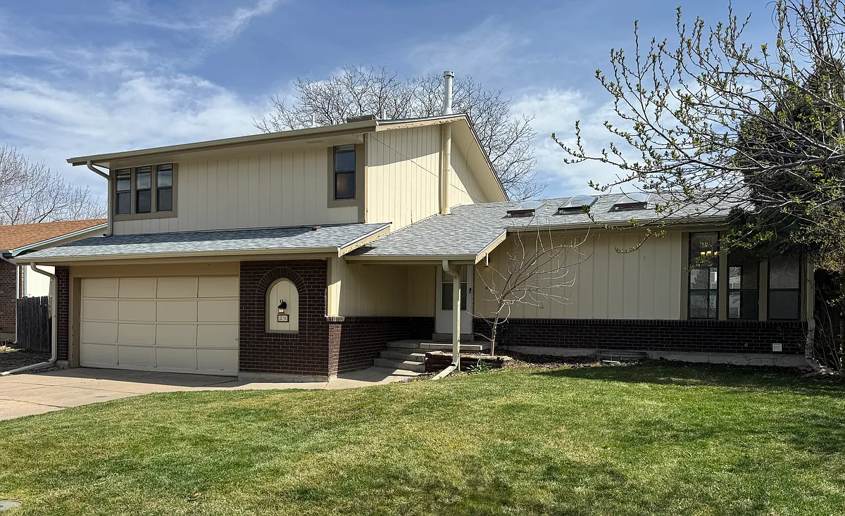 Building Photo - 38 S Yank Way