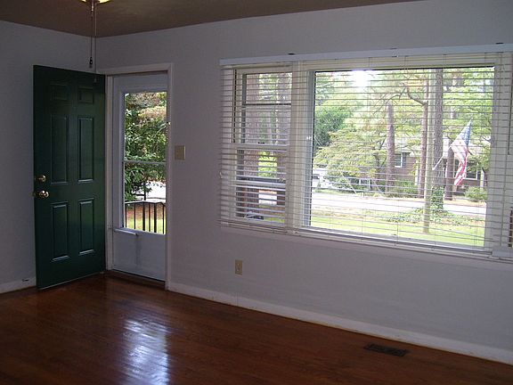 5th image of 645 N Leak St