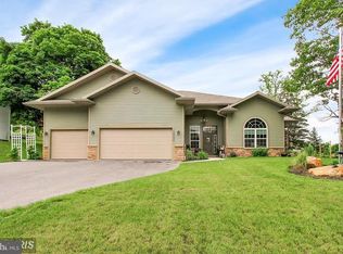 12292 Pen Mar Rd, Waynesboro, PA 17268