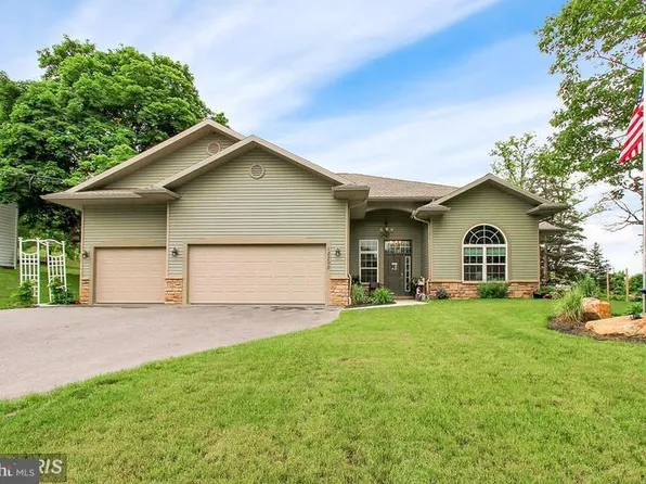 12292 Pen Mar Rd, Waynesboro, PA 17268