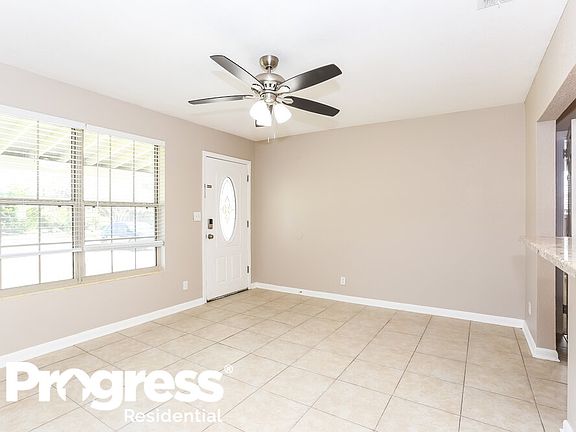 3rd image of 3134 W Dalehurst Dr