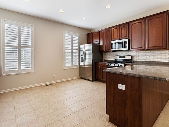 4th image of 4220 Drexel Ave #44