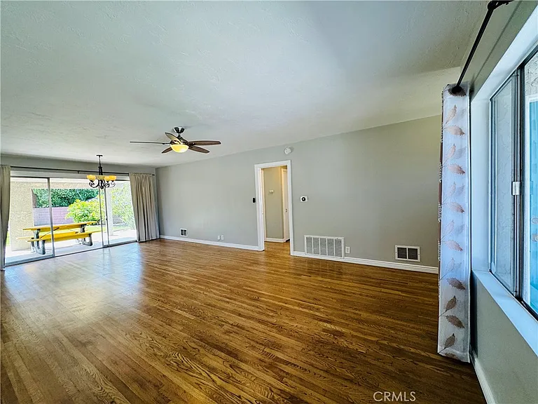 7515 Sunnybrae Ave — Photo 3