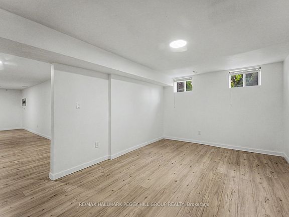 4th image of 332 Harvie Rd