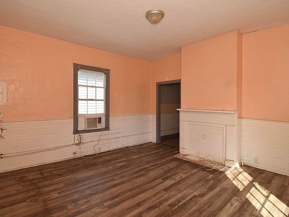 4th image of 1817 Ellis Street