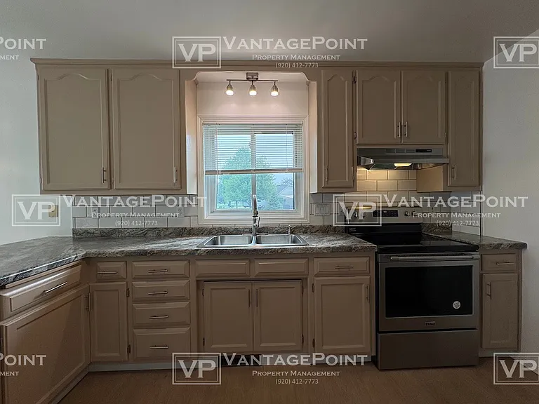 2056 Schanock Dr — Photo 4