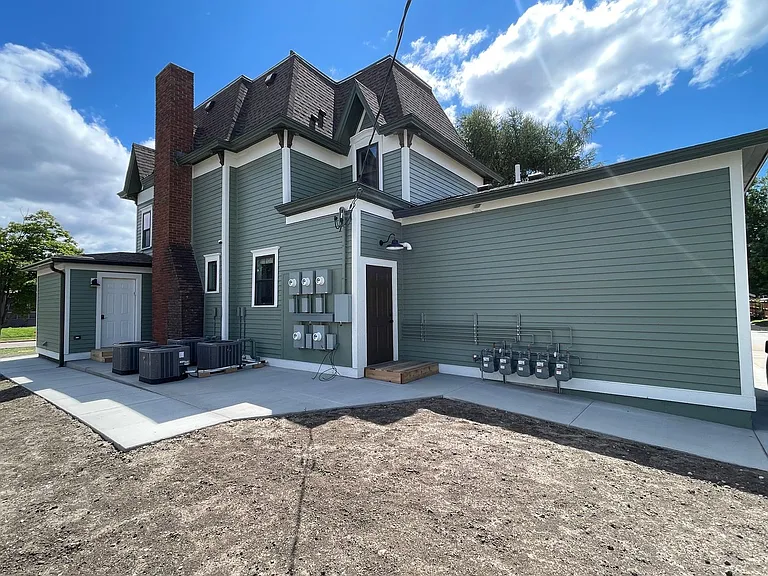 133 S Prairie Ave — Photo 23