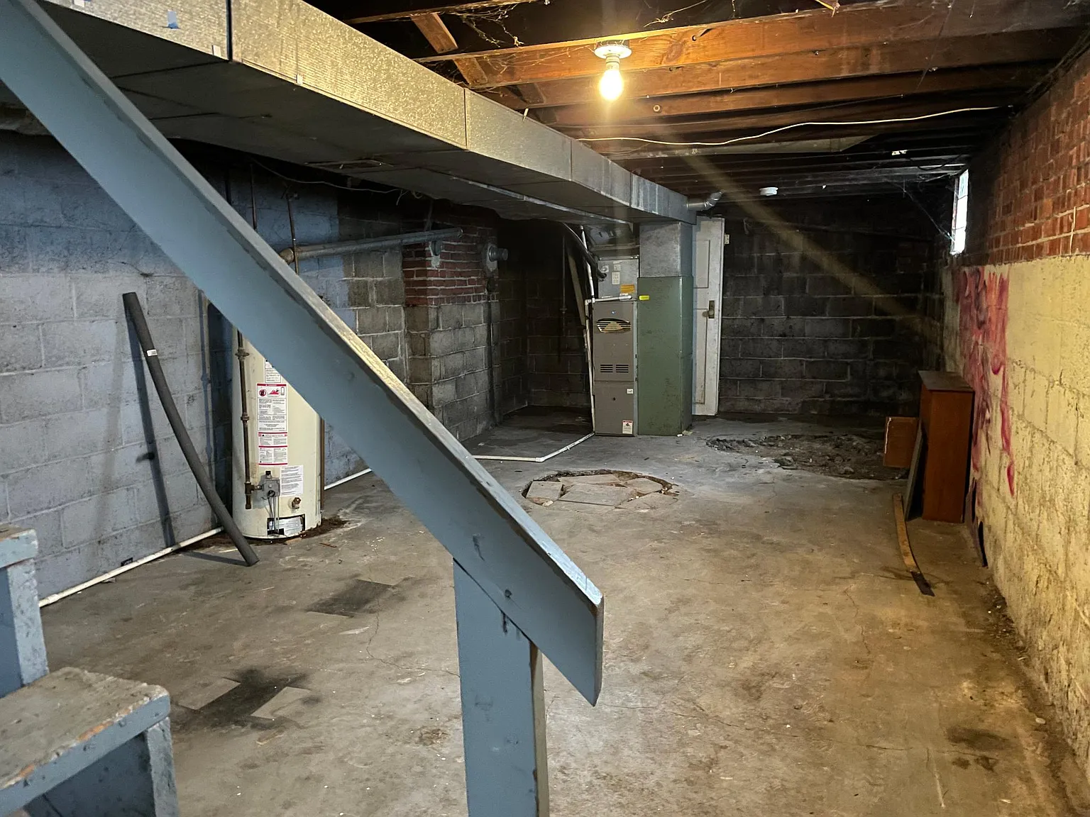 72 W Blake Ave — Photo 3
