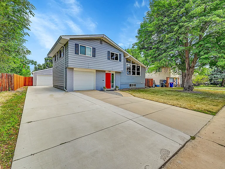 6260 Teller St — Photo 1